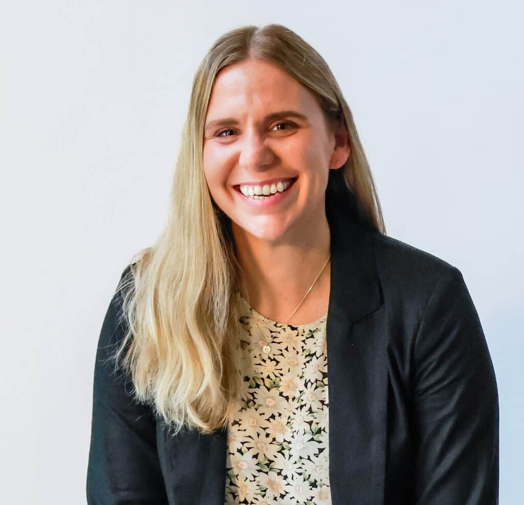 Becca Tuholski Headshot